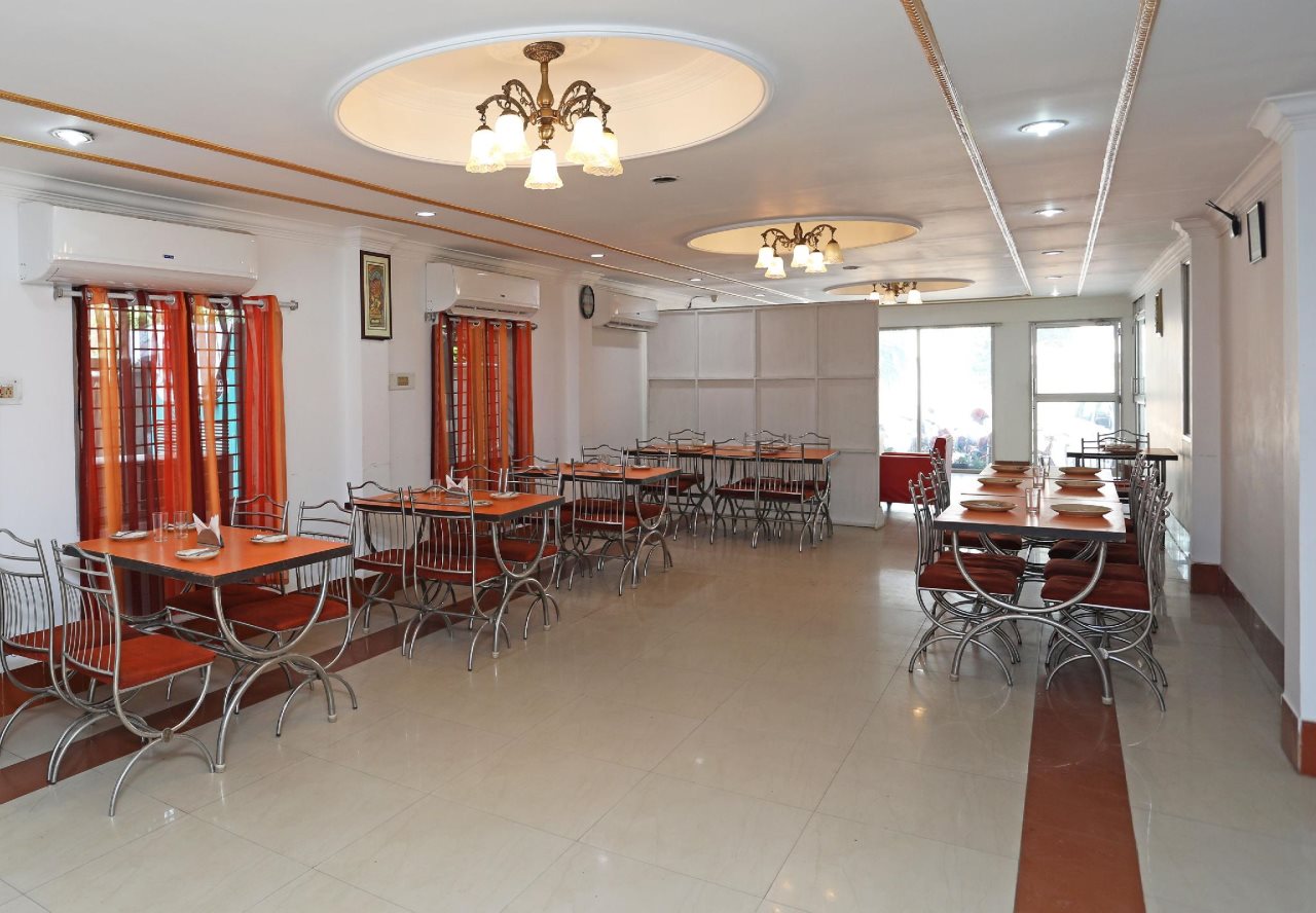 oyo 9547 hotel atmaram lodging