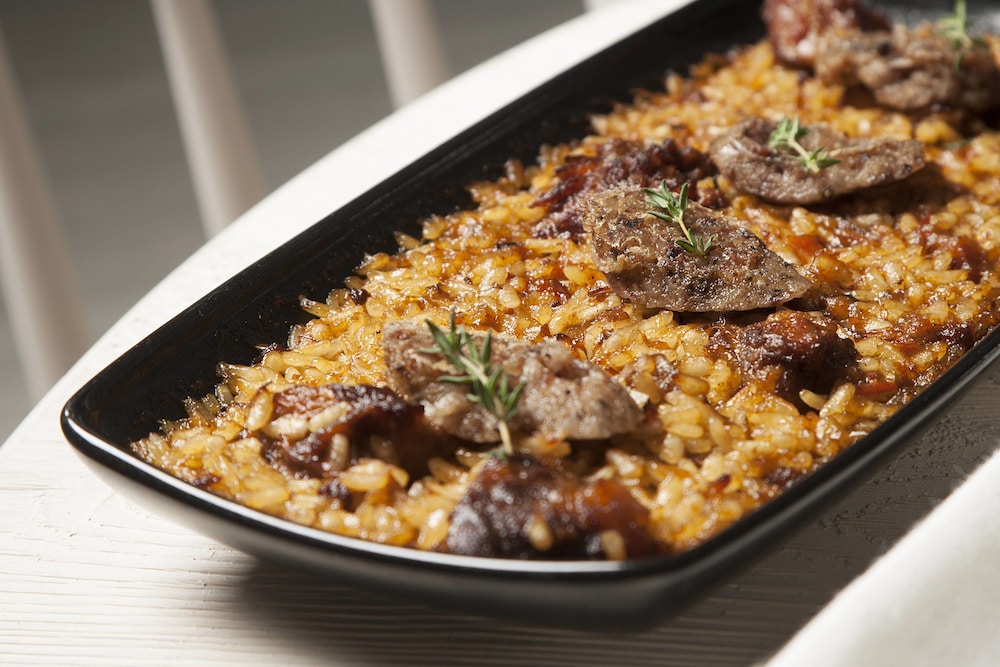 ac hotel victoria suites by marriott