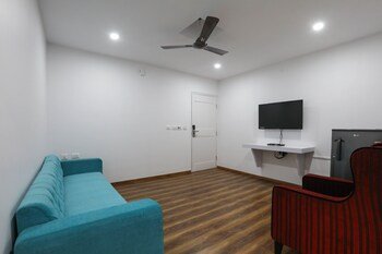 hotel aston suites
