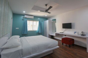 hotel aston suites