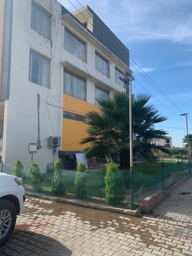 oyo 27743 hotel platina