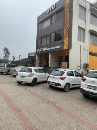 oyo 27743 hotel platina