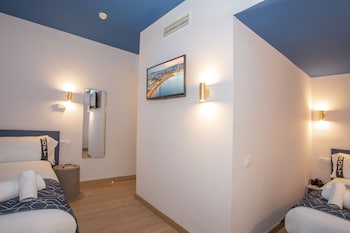 casual colours barcelona hotel