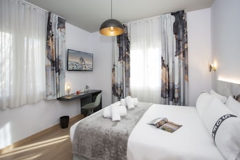 casual colours barcelona hotel