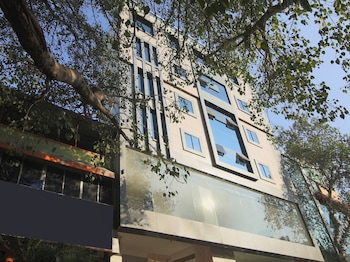 capital o 23461 champion lotus