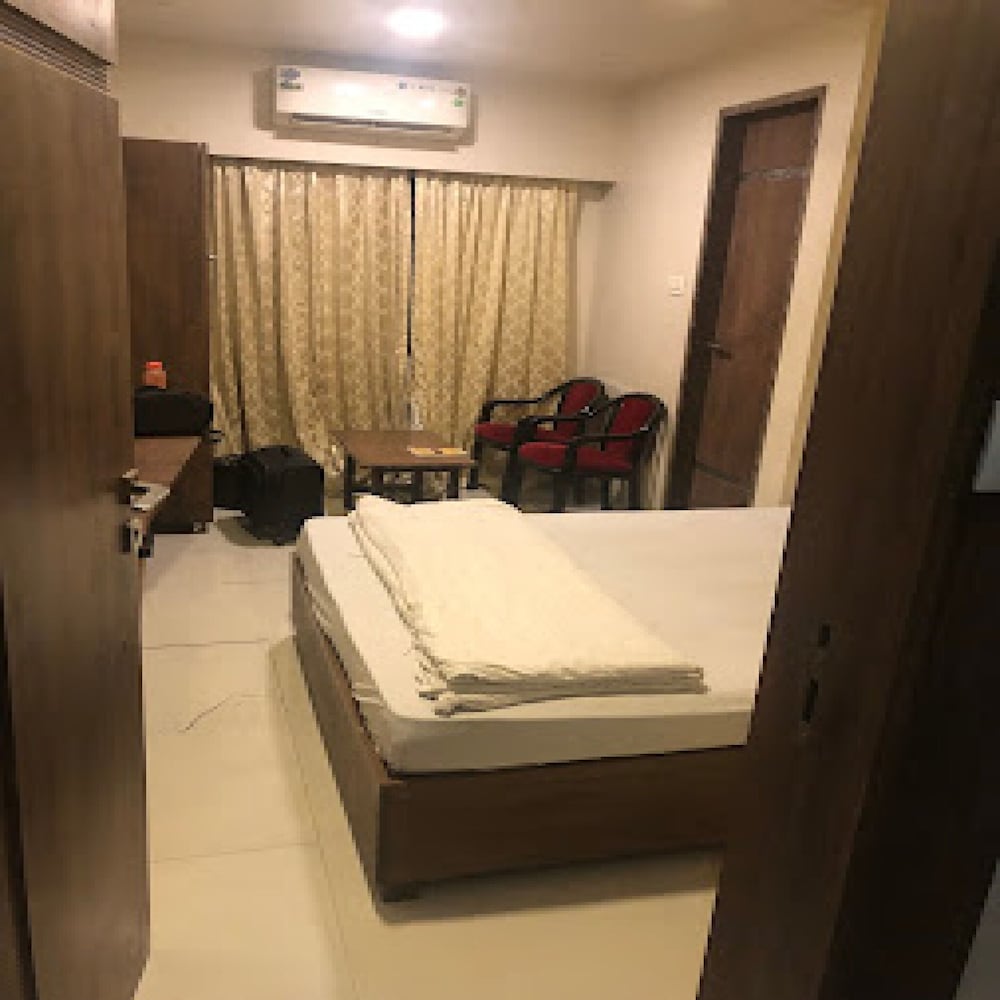 hotel metro palace panvel navi mumbai