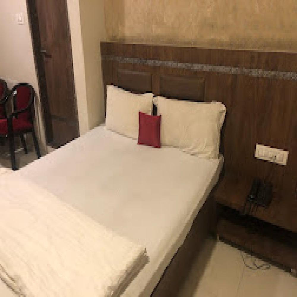 hotel metro palace panvel navi mumbai