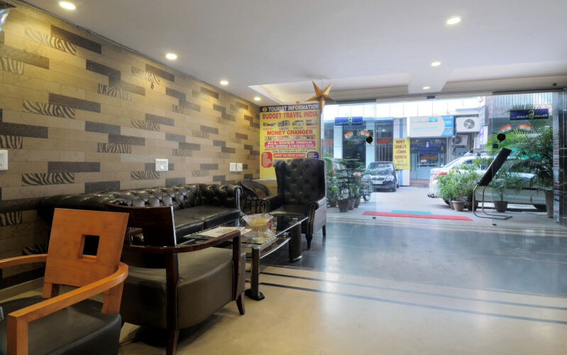 check in room chuna mandi