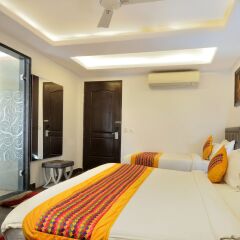 check in room chuna mandi