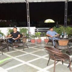 check in room chuna mandi