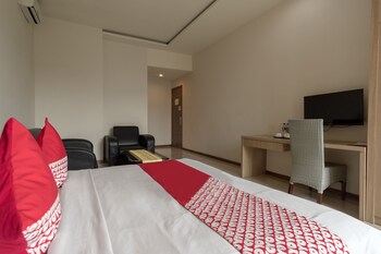 putra mulia hotel