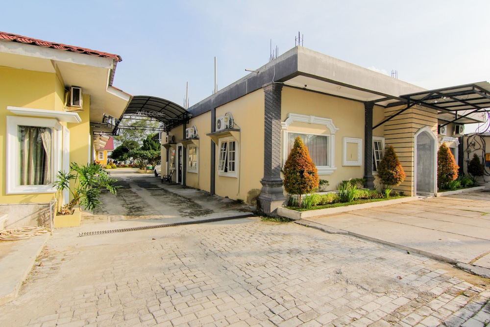 trans bandara residence