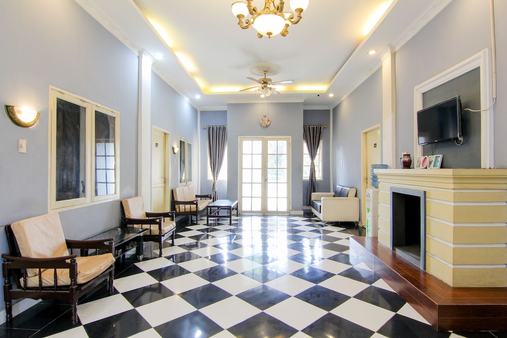 trans bandara residence