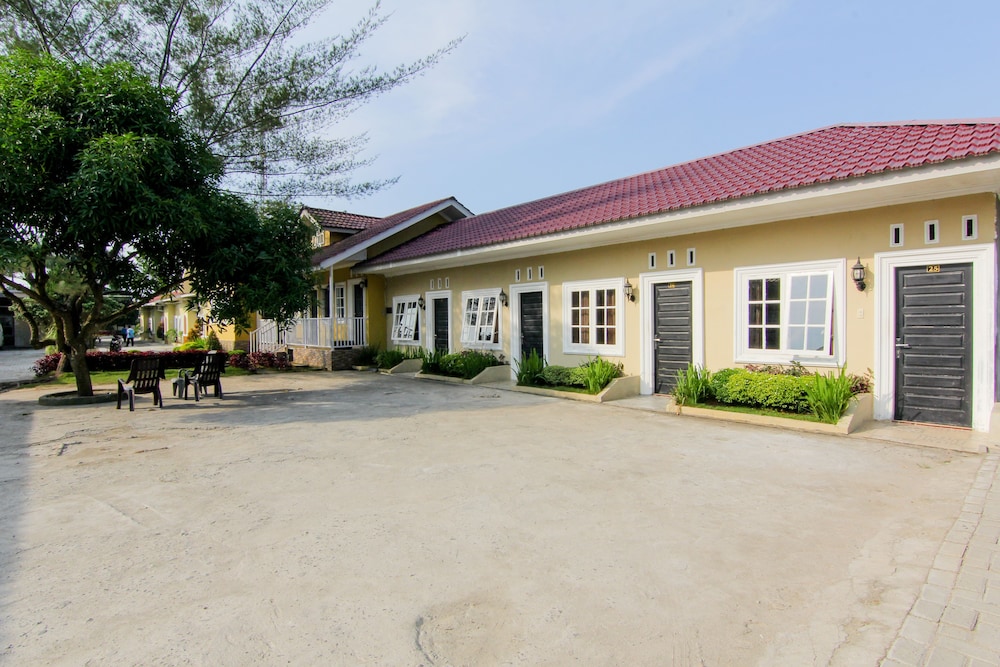 trans bandara residence