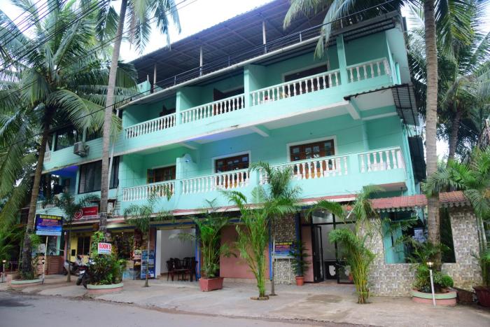 bliss holiday inn goa