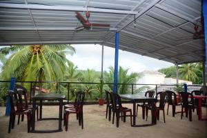 bliss holiday inn goa