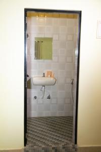 bliss holiday inn goa