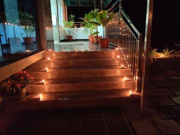 munnar summer castle