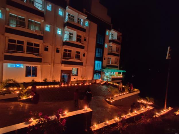 munnar summer castle