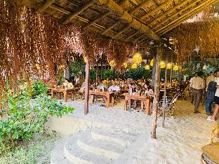 palm grove beach resort