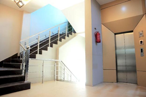 oyo 28040 hotel cg inn