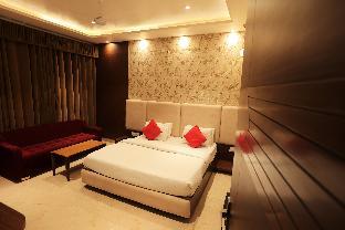 oyo 28040 hotel cg inn