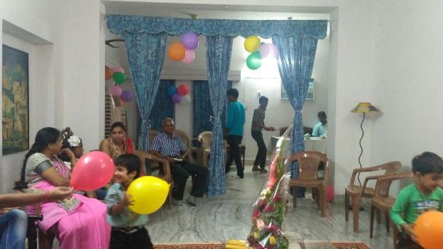 friends and family home stay