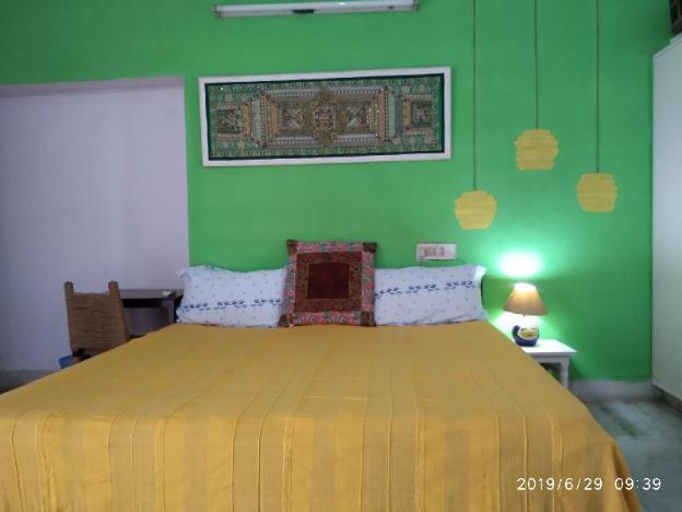 friends and family home stay