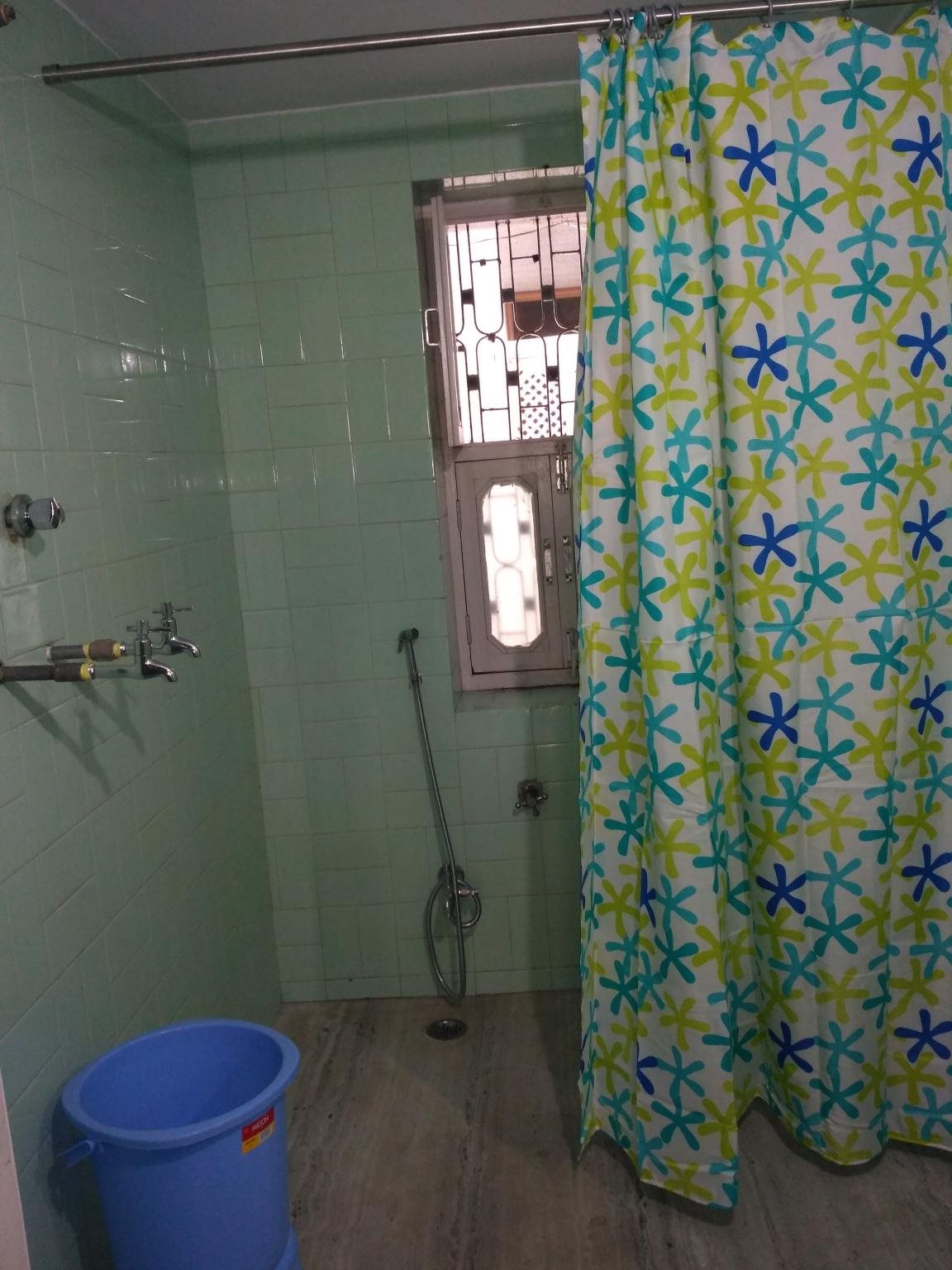 friends and family home stay