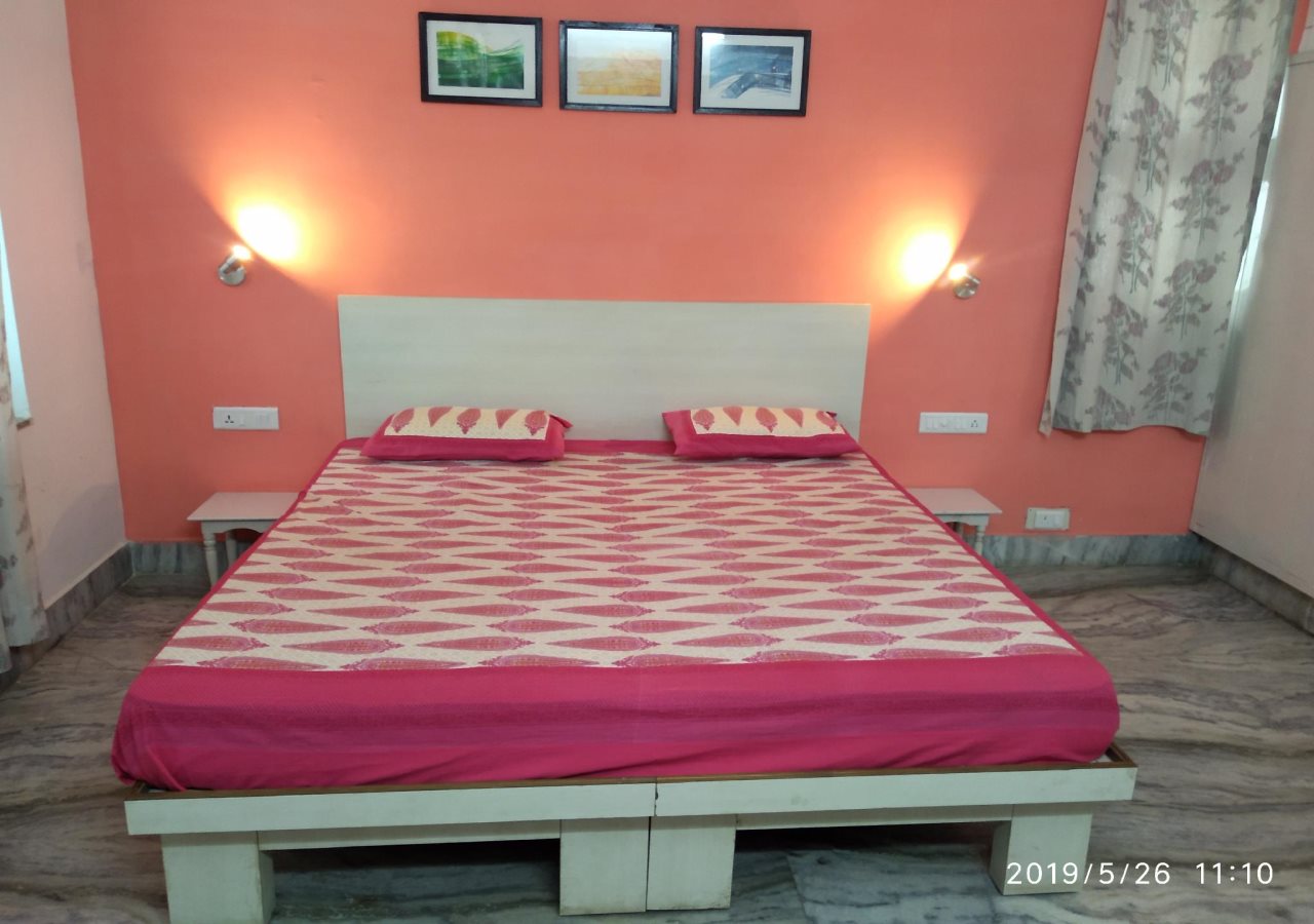 friends and family home stay