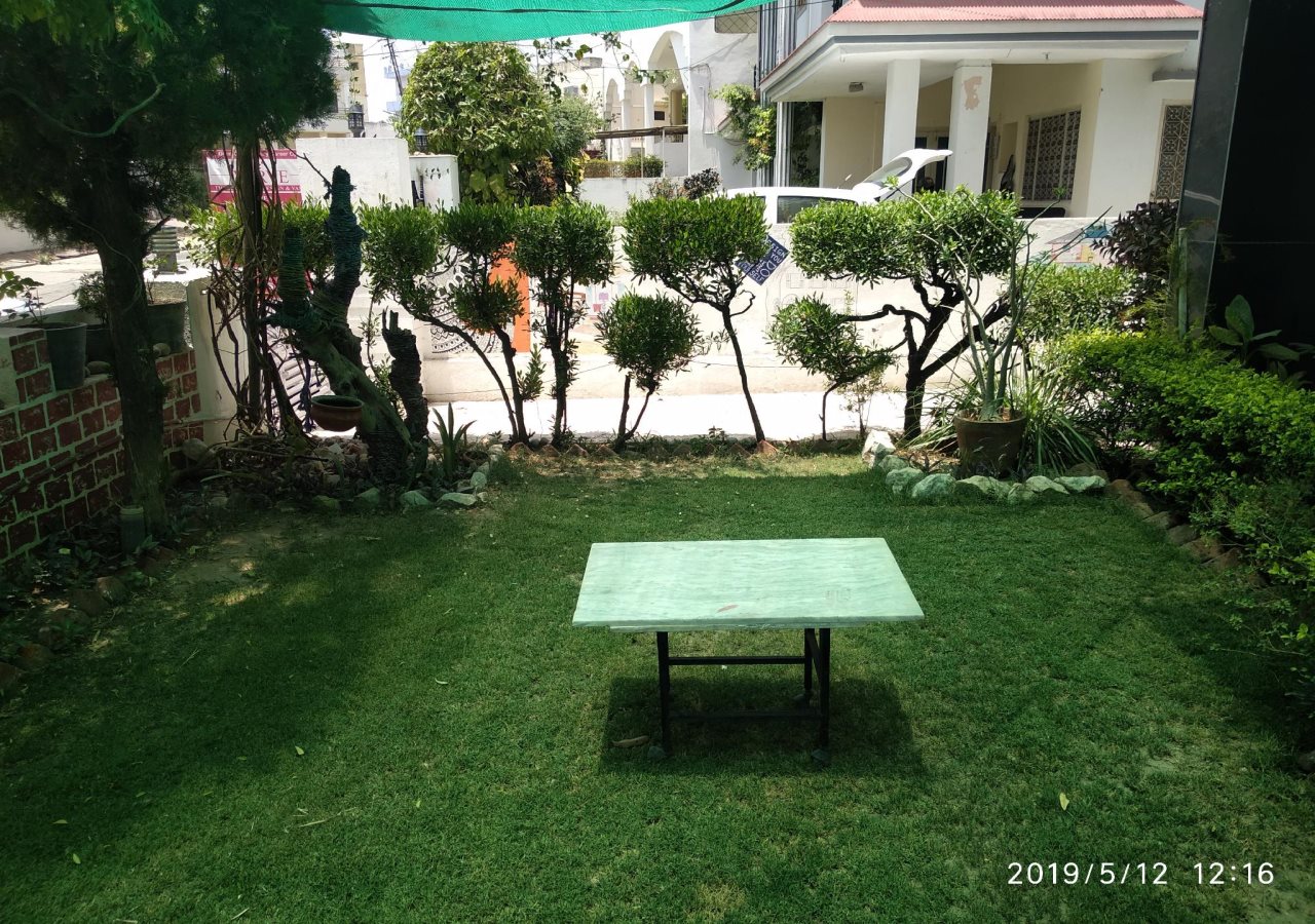 friends and family home stay