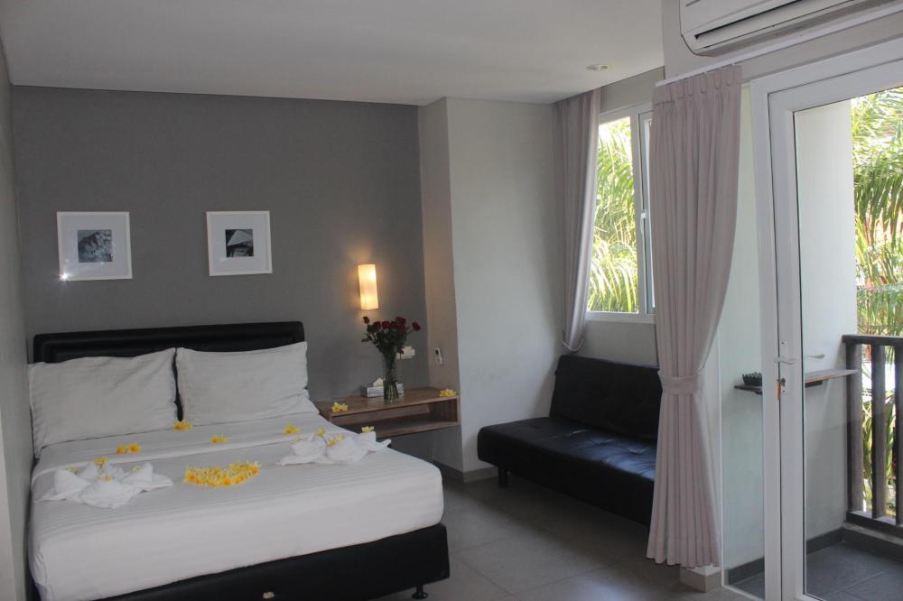 kuta beach stay