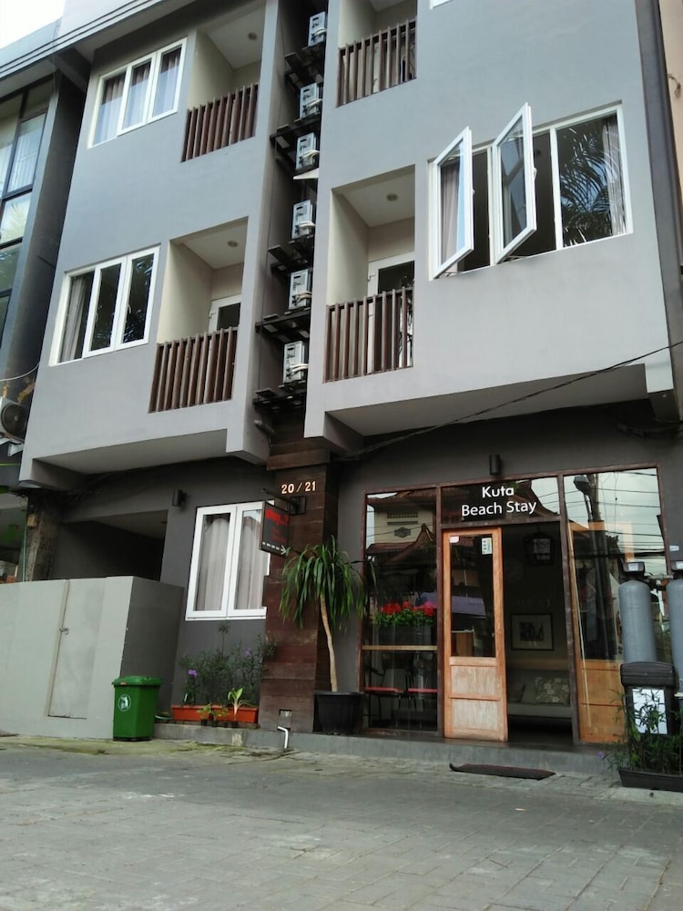 kuta beach stay
