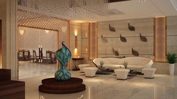 hotel palm luxury inn