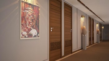 hotel palm luxury inn