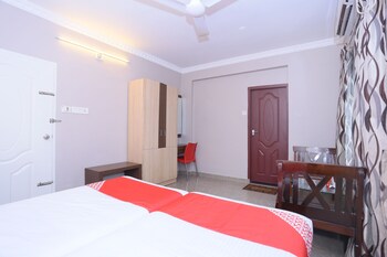 oyo 23116 gino tourist home