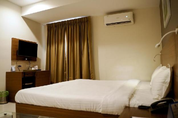 oyo 23116 gino tourist home