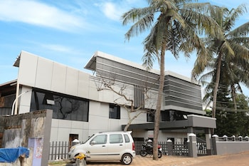 oyo 23116 gino tourist home