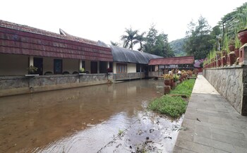 kampung pago resort hotel