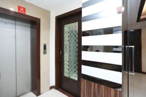 Oyo 11577 Hotel Crystal Retreat,,3 star
