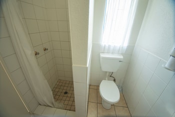 ecomotel o r tambo intl