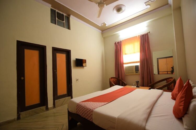 hotel sky inn