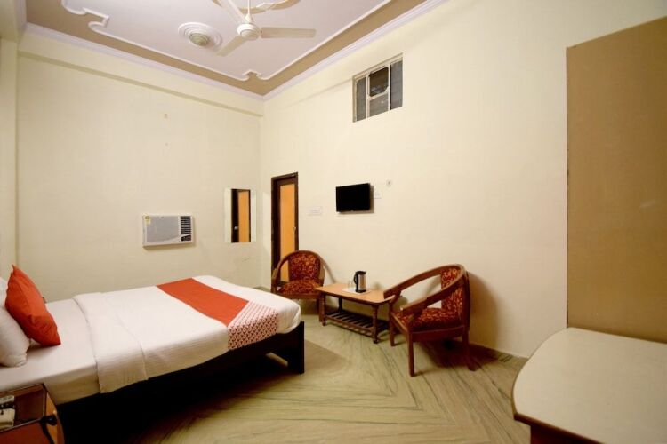 hotel sky inn