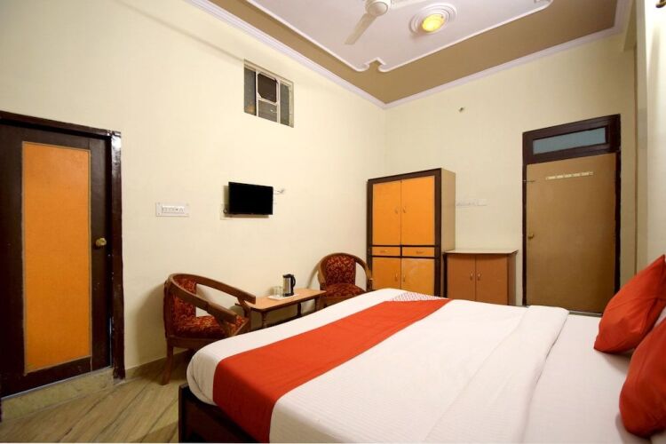 hotel sky inn