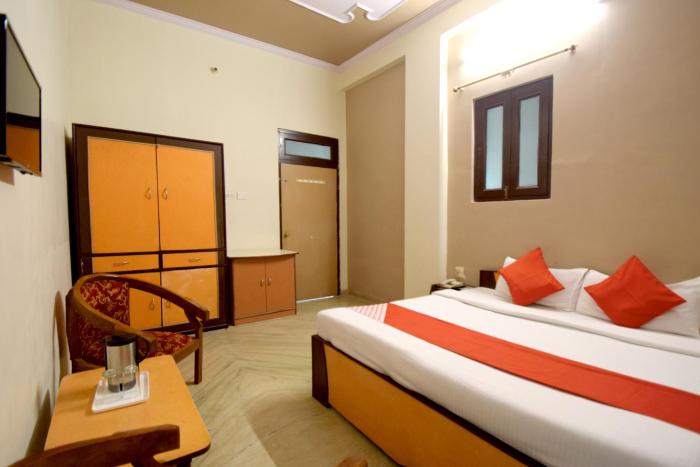 hotel sky inn