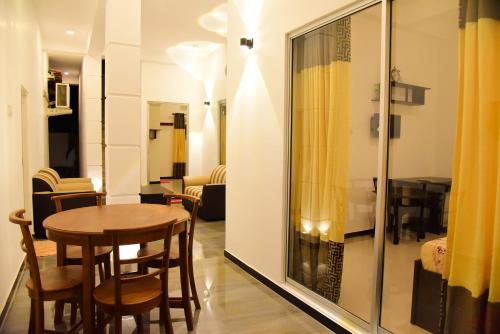 White Villa Airport Transit Hotel,Colombo>>Andiambalama,3 star