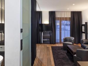 alpenparks hotel and apartment taxacher