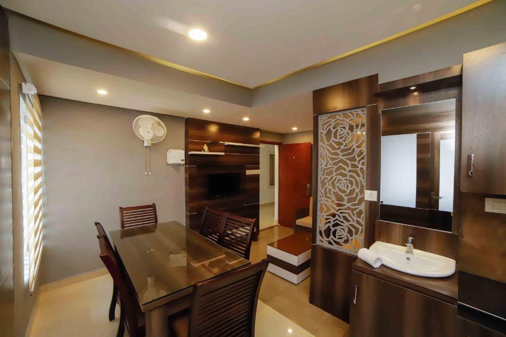 ambalath maple leaves hostel