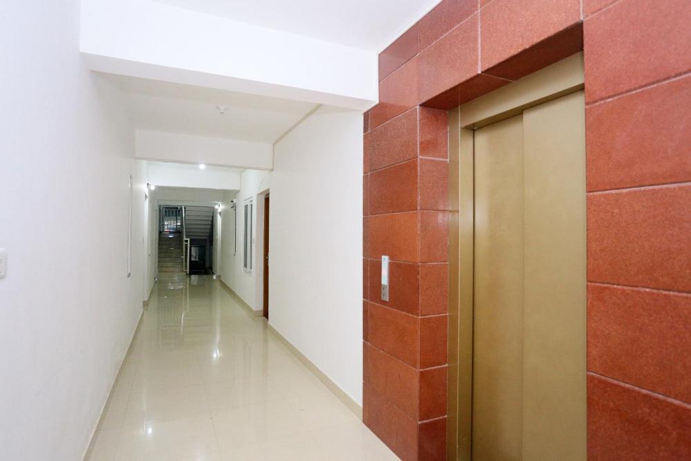 ambalath maple leaves hostel