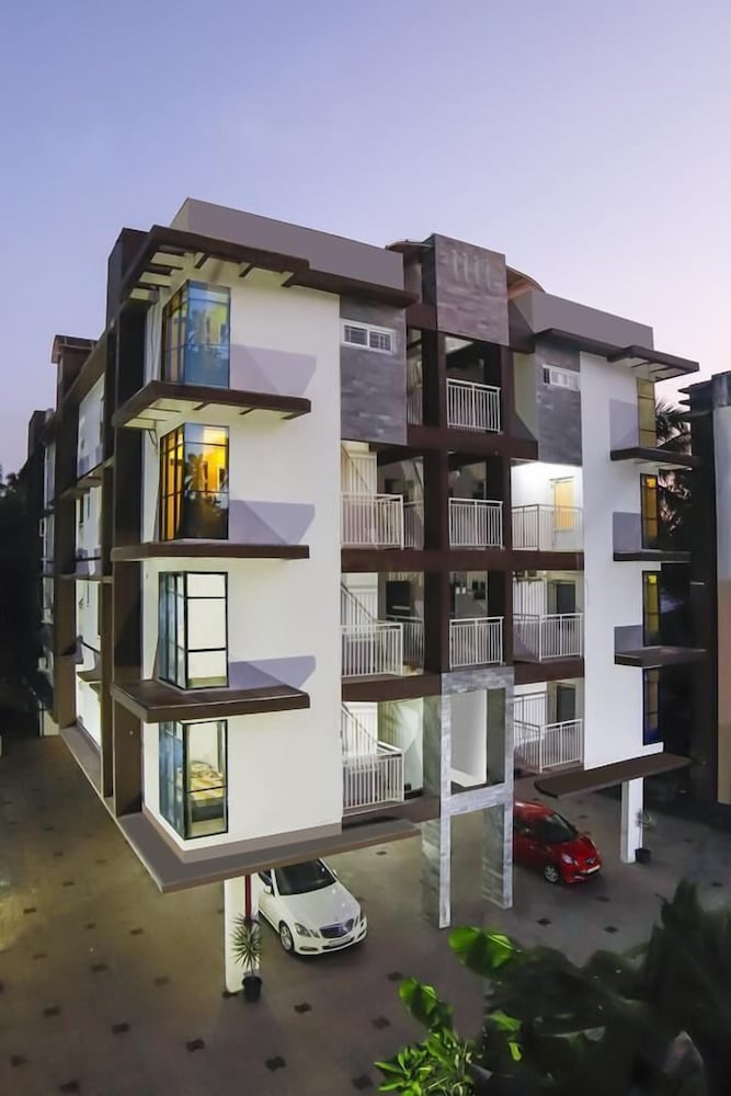 ambalath maple leaves hostel